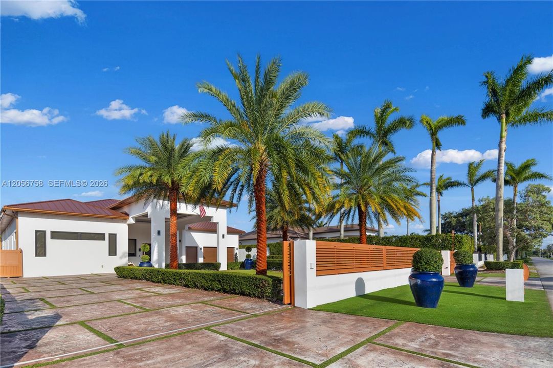 For Sale: $3,500,000 (4 beds, 5 baths, 3714 Square Feet)