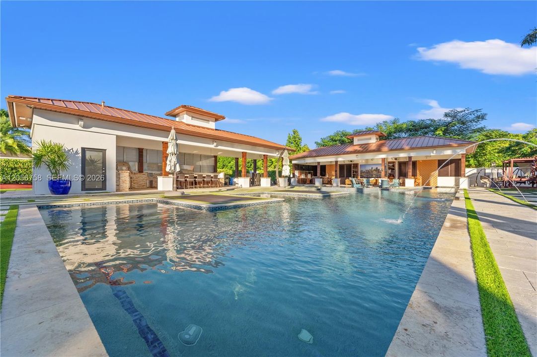 For Sale: $3,500,000 (4 beds, 5 baths, 3714 Square Feet)