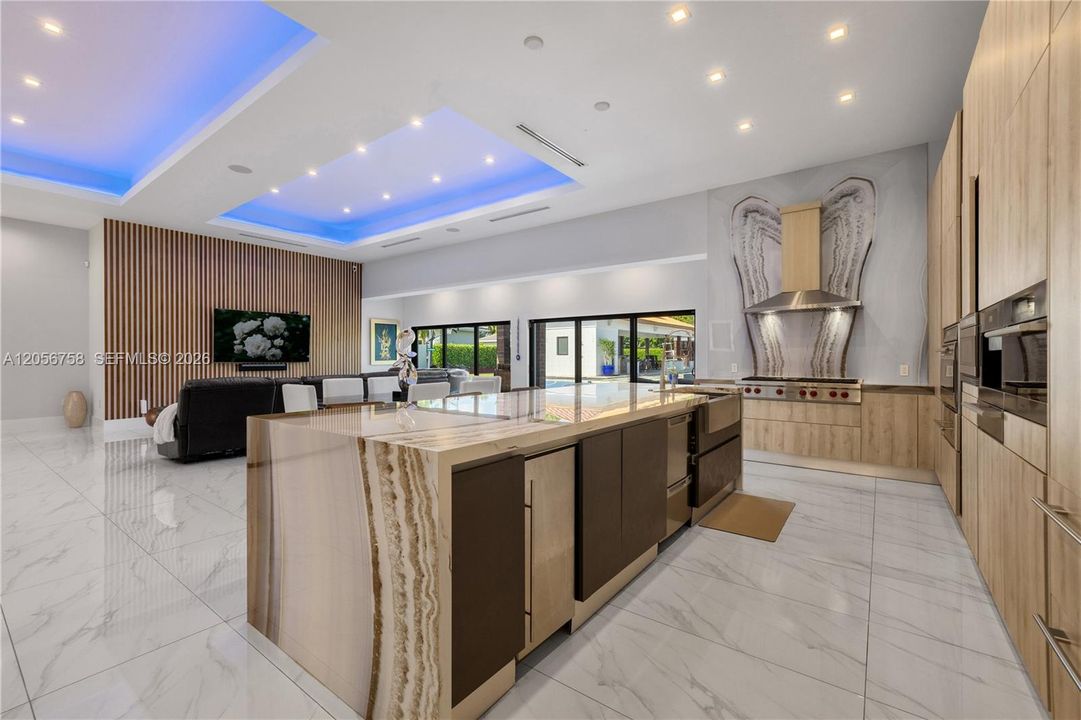 For Sale: $3,500,000 (4 beds, 5 baths, 3714 Square Feet)
