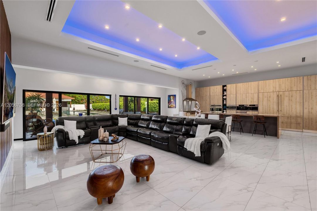 For Sale: $3,500,000 (4 beds, 5 baths, 3714 Square Feet)