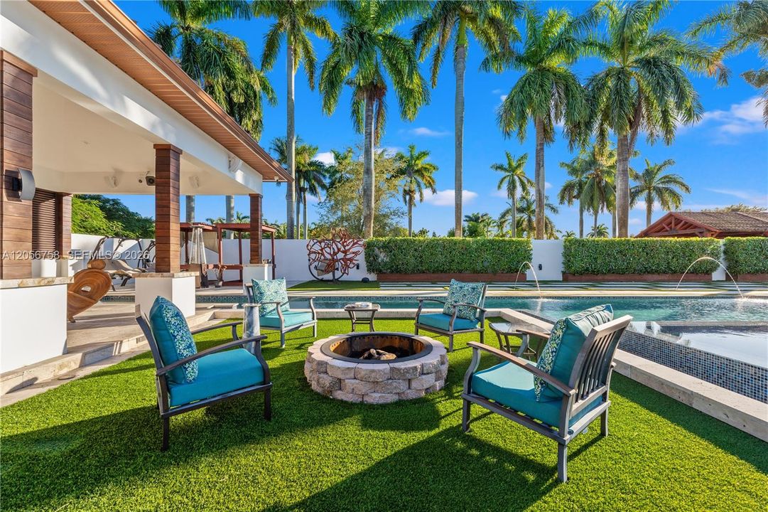 For Sale: $3,500,000 (4 beds, 5 baths, 3714 Square Feet)