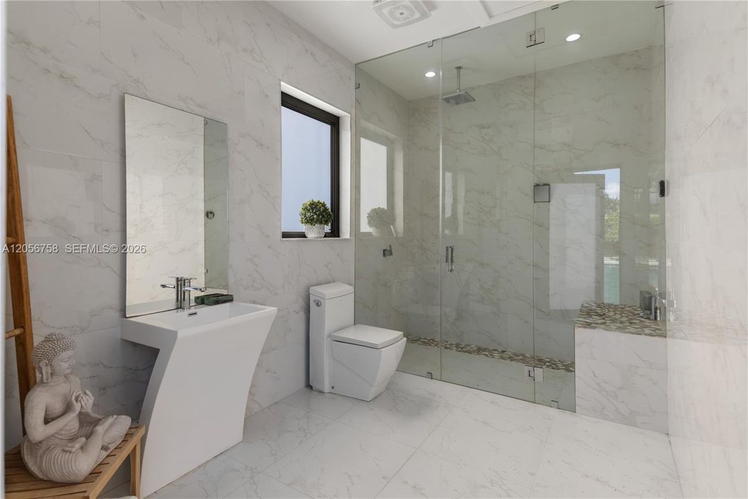 For Sale: $3,500,000 (4 beds, 5 baths, 3714 Square Feet)
