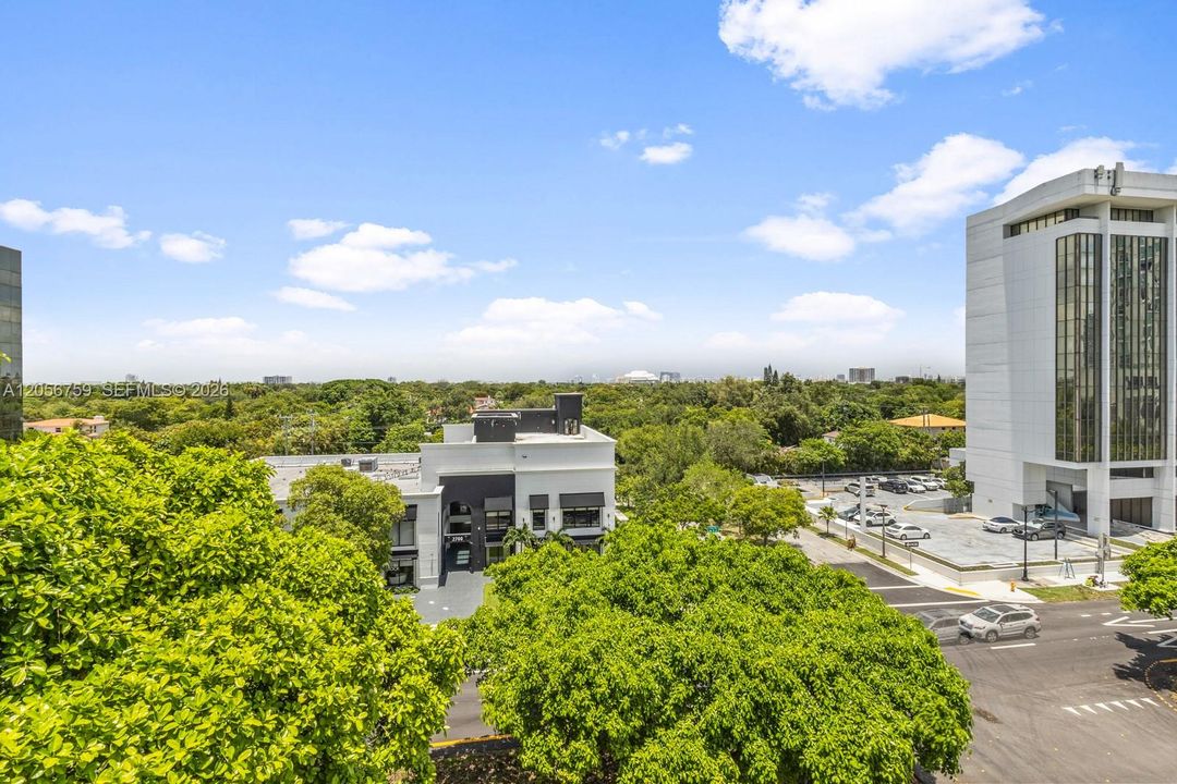For Rent: $2,300 (1 beds, 1 baths, 695 Square Feet)