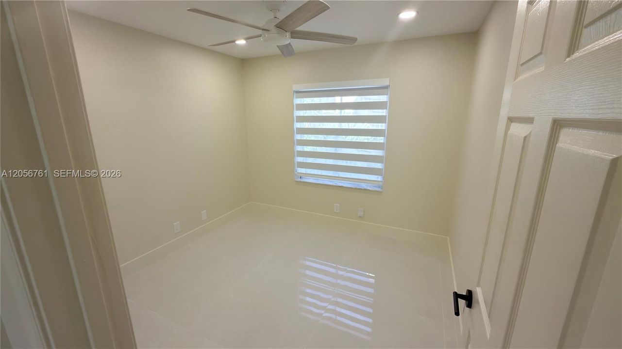 В аренду: $4,600 (3 спален, 2 ванн, 1522 Квадратных фут)