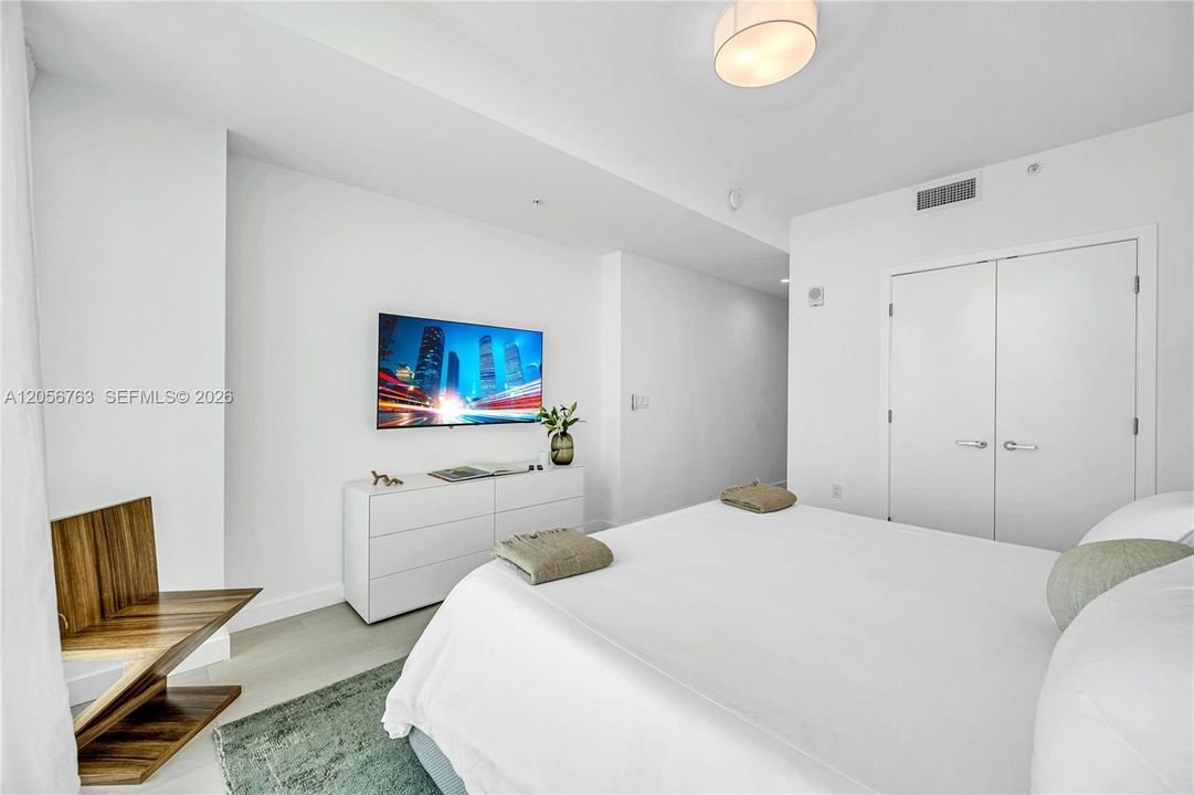 В аренду: $15,000 (3 спален, 3 ванн, 1558 Квадратных фут)