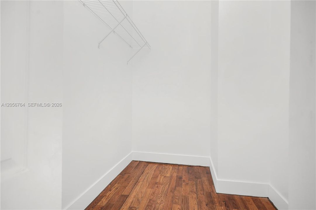 En Venta: $750,000 (5 camas, 3 baños, 3575 Pies cuadrados)