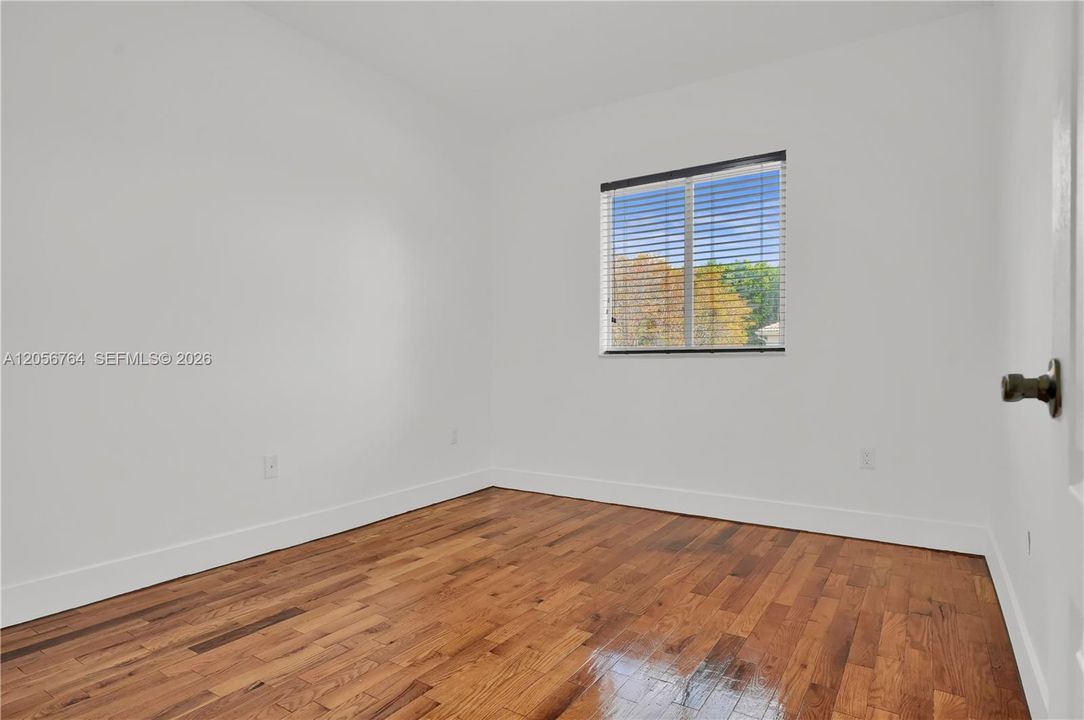 En Venta: $750,000 (5 camas, 3 baños, 3575 Pies cuadrados)