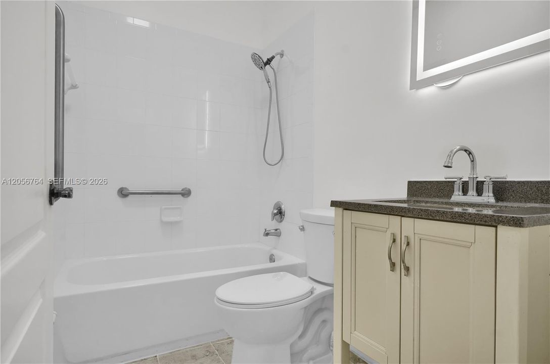 En Venta: $750,000 (5 camas, 3 baños, 3575 Pies cuadrados)