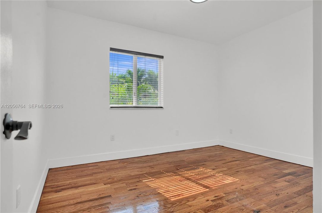 En Venta: $750,000 (5 camas, 3 baños, 3575 Pies cuadrados)