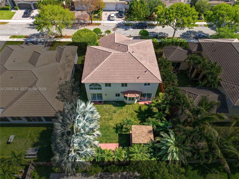 En Venta: $750,000 (5 camas, 3 baños, 3575 Pies cuadrados)