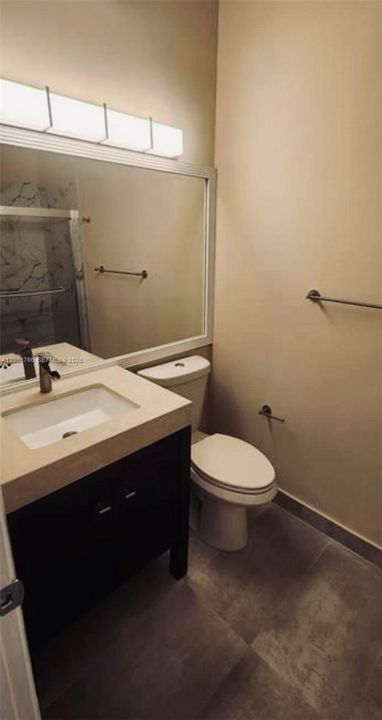 For Sale: $327,000 (2 beds, 2 baths, 1139 Square Feet)