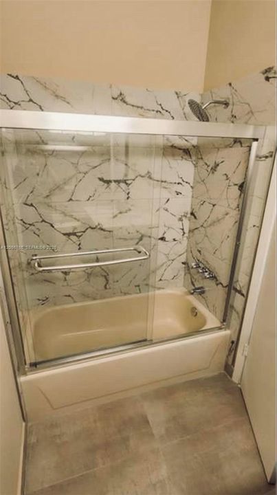 For Sale: $327,000 (2 beds, 2 baths, 1139 Square Feet)