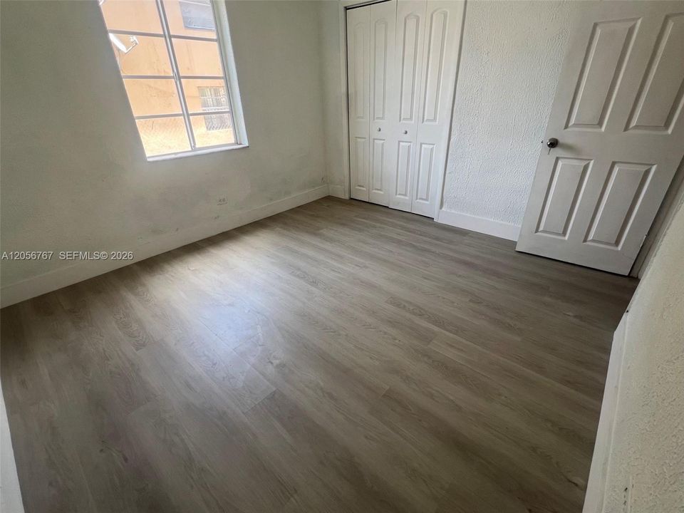 For Rent: $2,200 (2 beds, 1 baths, 780 Square Feet)
