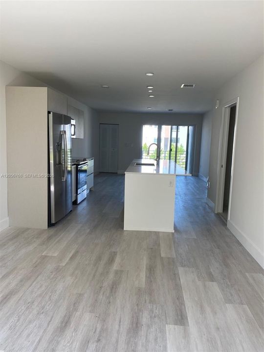 В аренду: $2,800 (2 спален, 2 ванн, 1392 Квадратных фут)