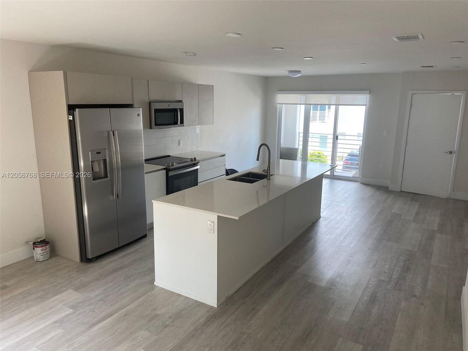 В аренду: $2,800 (2 спален, 2 ванн, 1392 Квадратных фут)