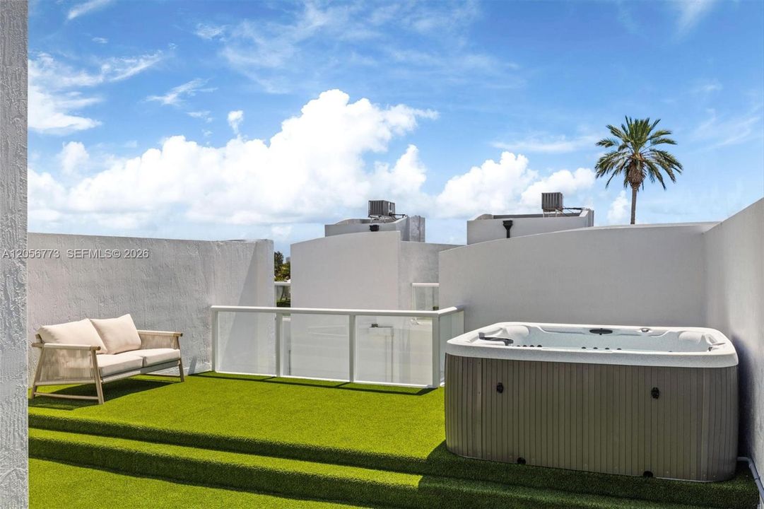 En Renta: $8,000 (3 camas, 4 baños, 26336 Pies cuadrados)