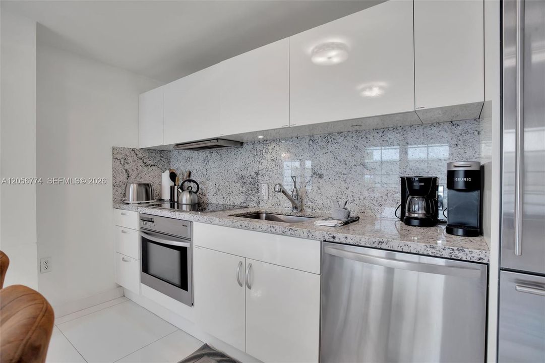 En Venta: $1,099,000 (2 camas, 2 baños, 1387 Pies cuadrados)