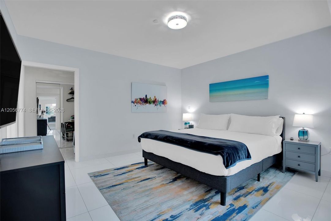 En Venta: $1,099,000 (2 camas, 2 baños, 1387 Pies cuadrados)