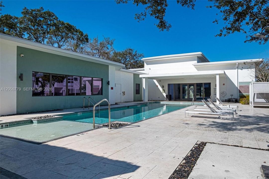 En Venta: $499,900 (3 camas, 2 baños, 1616 Pies cuadrados)