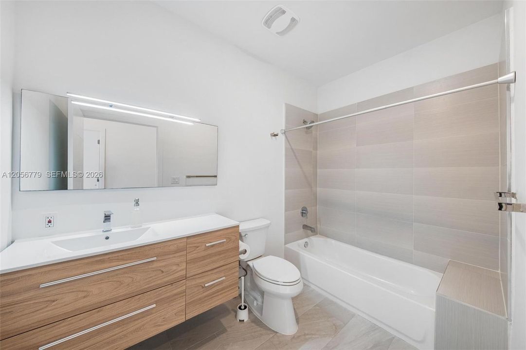 En Venta: $499,900 (3 camas, 2 baños, 1616 Pies cuadrados)
