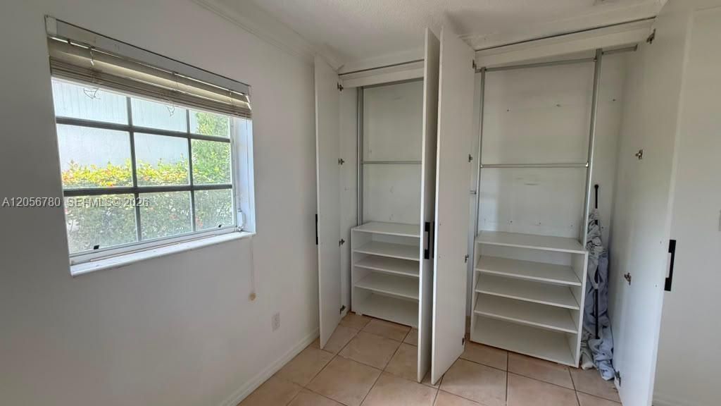 For Rent: $3,650 (3 beds, 2 baths, 1518 Square Feet)