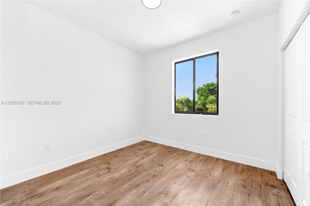 En Renta: $3,250 (3 camas, 3 baños, 1810 Pies cuadrados)