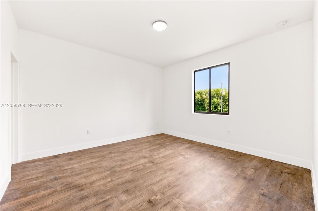 En Renta: $3,250 (3 camas, 3 baños, 1810 Pies cuadrados)