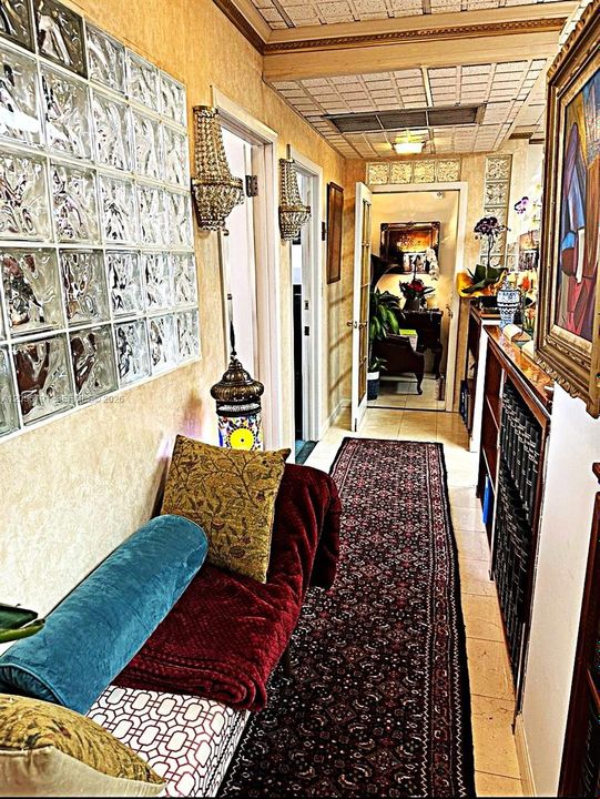 В аренду: $4,950 (0 спален, 0 ванн, 0 Квадратных фут)