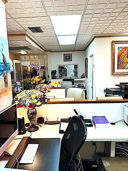 В аренду: $4,950 (0 спален, 0 ванн, 0 Квадратных фут)