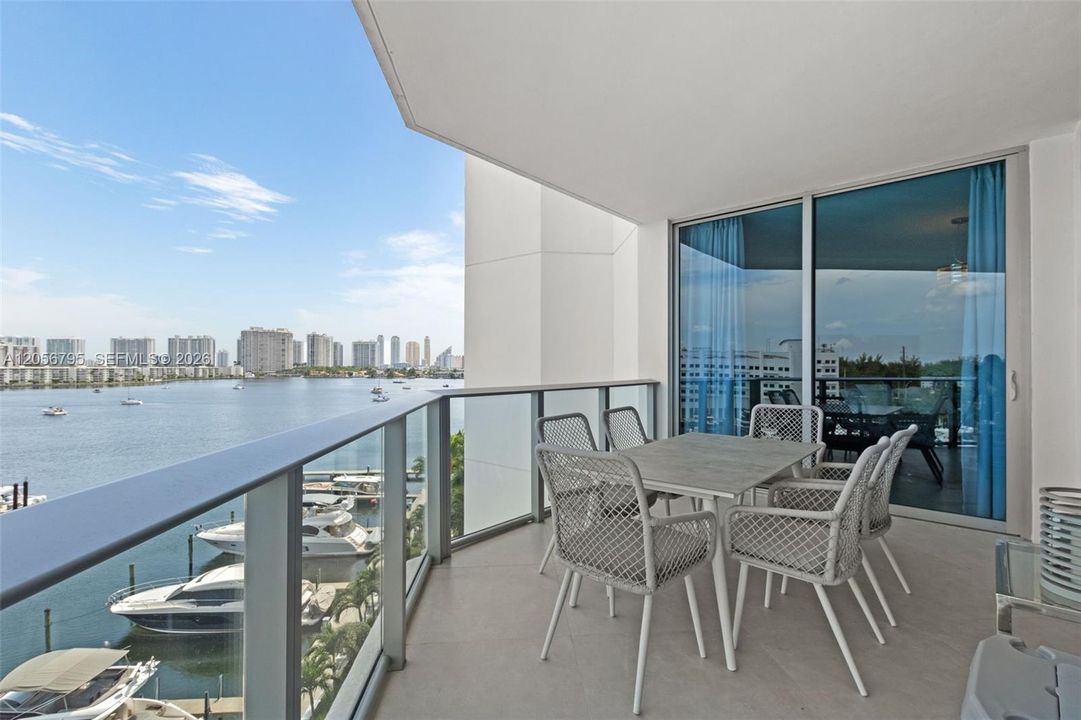 For Rent: $6,500 (2 beds, 2 baths, 1459 Square Feet)