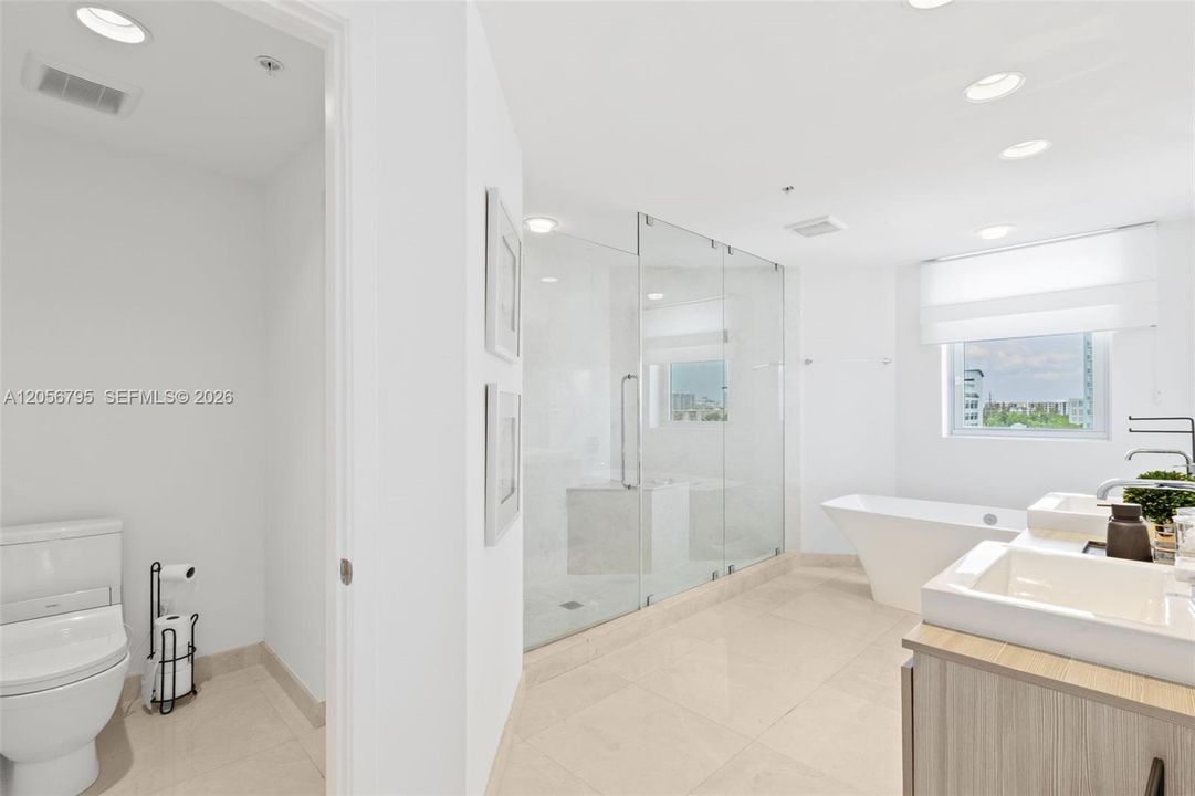 For Rent: $6,500 (2 beds, 2 baths, 1459 Square Feet)