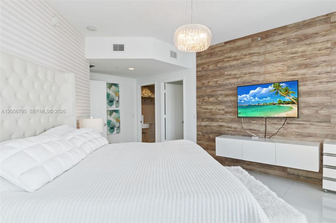 For Rent: $6,500 (2 beds, 2 baths, 1459 Square Feet)