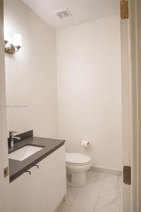 На продажу: $375,000 (3 спален, 2 ванн, 1458 Квадратных фут)