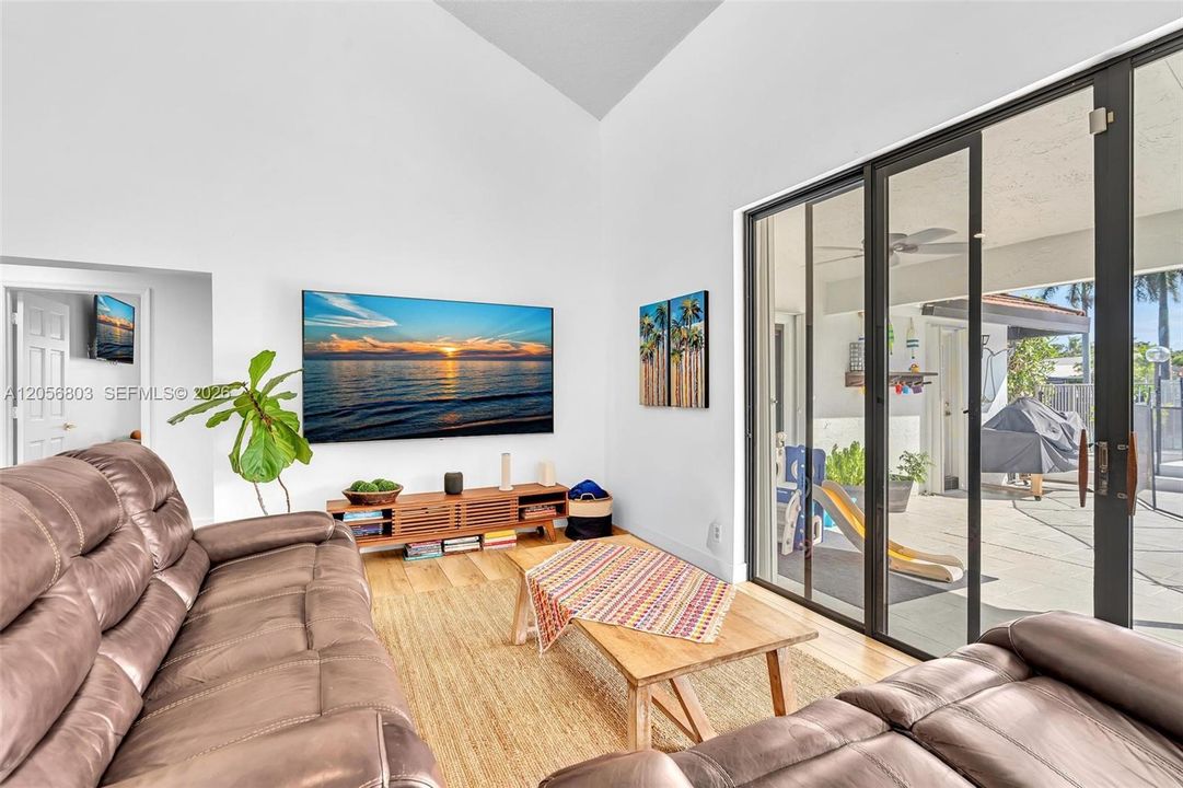 Active With Contract: $899,900 (4 beds, 2 baths, 2262 Square Feet)