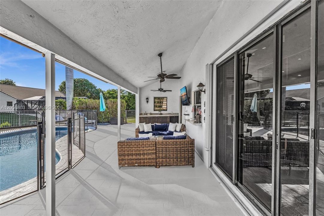 Active With Contract: $899,900 (4 beds, 2 baths, 2262 Square Feet)