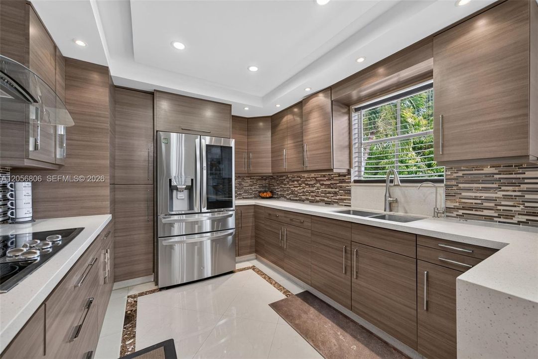На продажу: $690,000 (4 спален, 2 ванн, 1765 Квадратных фут)