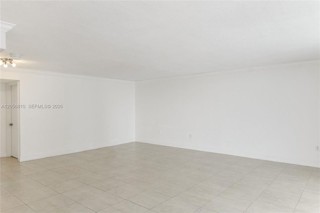 В аренду: $3,800 (2 спален, 2 ванн, 1415 Квадратных фут)