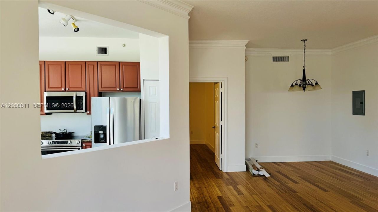 En Venta: $500,000 (2 camas, 2 baños, 1171 Pies cuadrados)