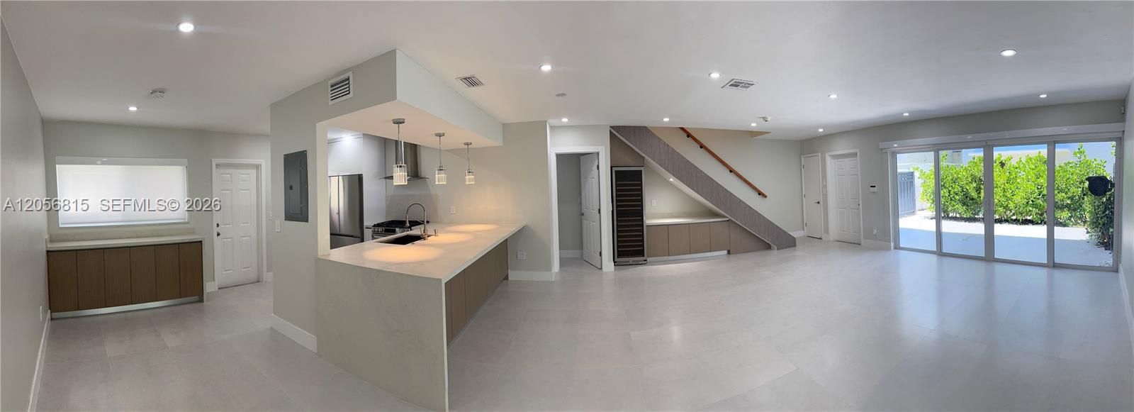 В аренду: $4,900 (3 спален, 2 ванн, 1632 Квадратных фут)