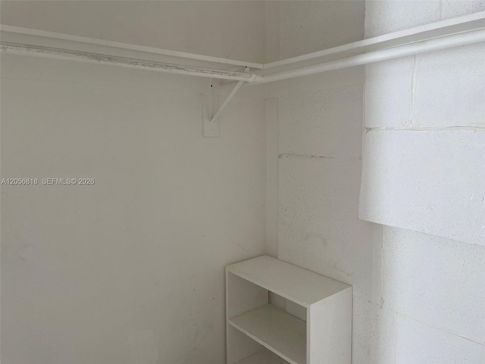 For Rent: $1,300 (0 beds, 1 baths, 300 Square Feet)