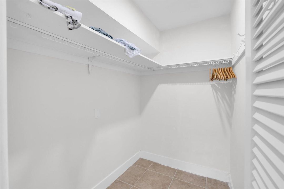 Walk In Closet