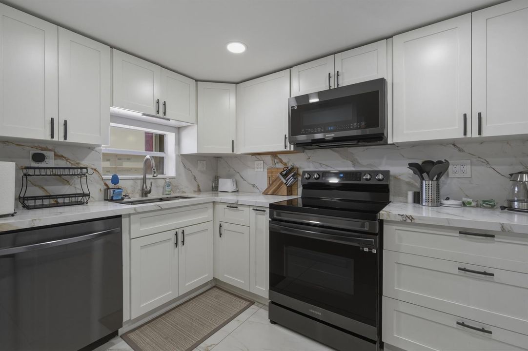 2. Kitchen USE