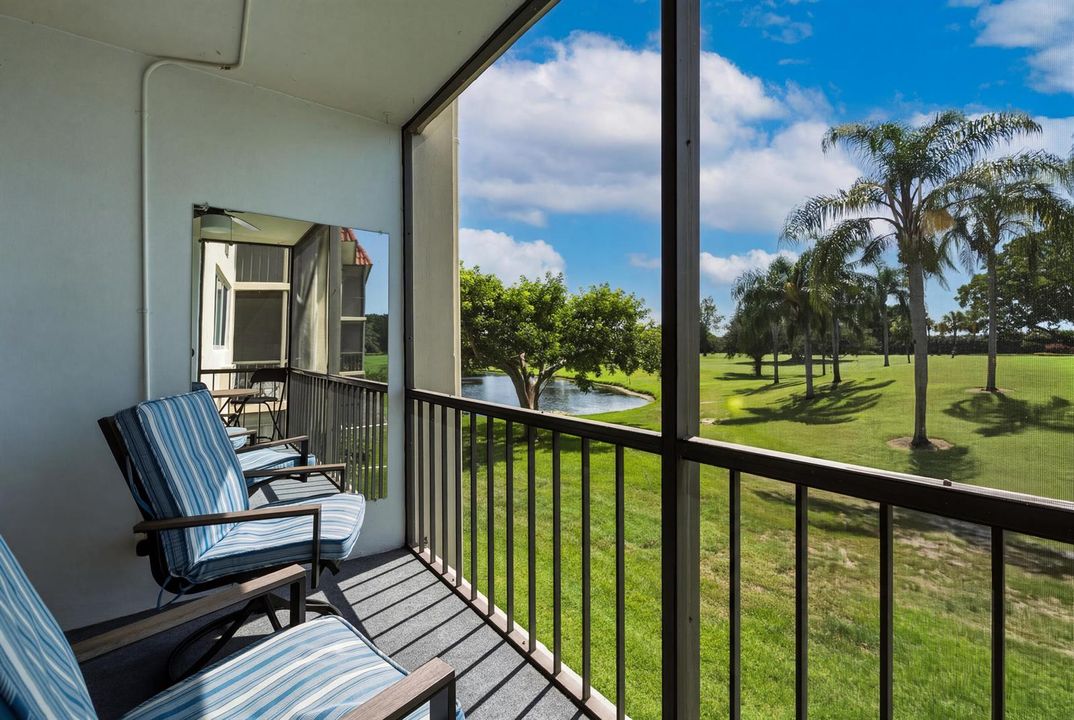 15. Balcony Left USE