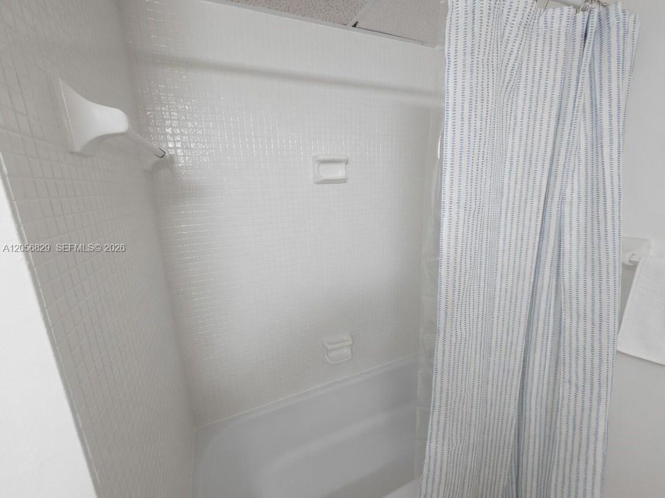 В аренду: $3,100 (1 спален, 1 ванн, 810 Квадратных фут)
