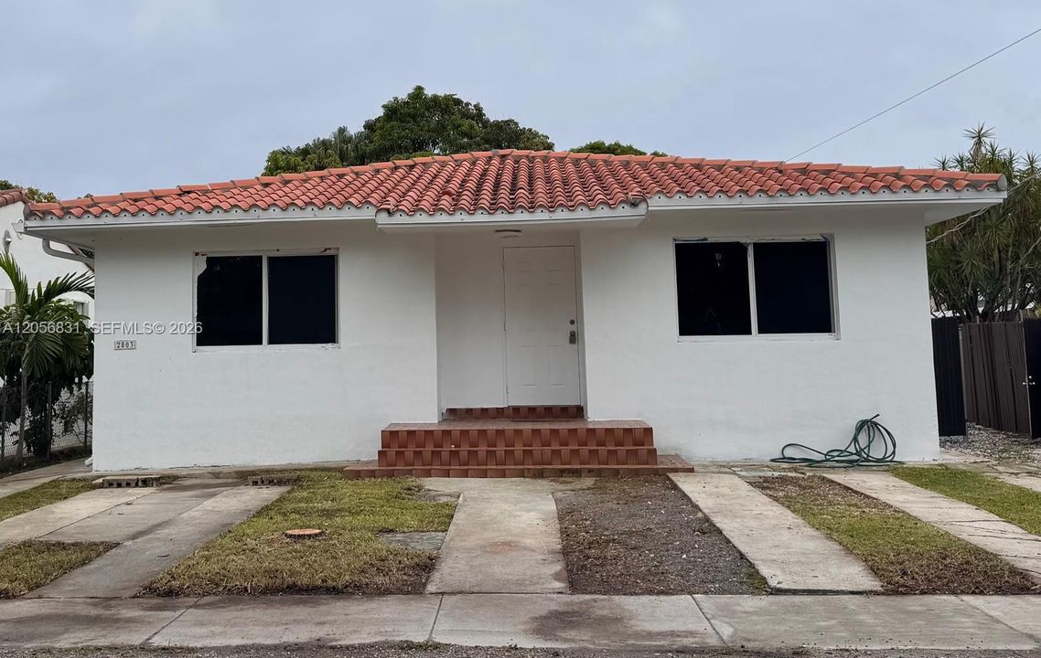 En Renta: $2,650 (2 camas, 1 baños, 2486 Pies cuadrados)