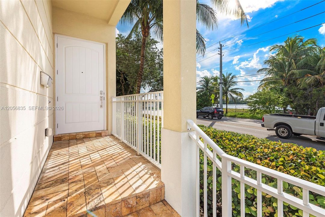 For Sale: $1,850,000 (4 beds, 4 baths, 3228 Square Feet)