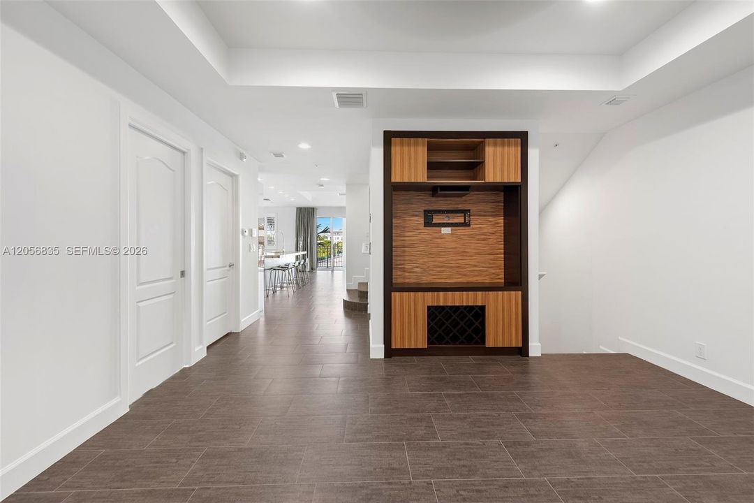 For Sale: $1,850,000 (4 beds, 4 baths, 3228 Square Feet)