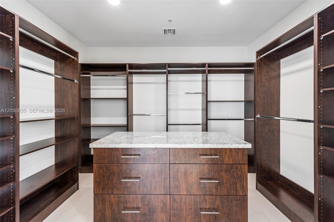 For Sale: $1,850,000 (4 beds, 4 baths, 3228 Square Feet)