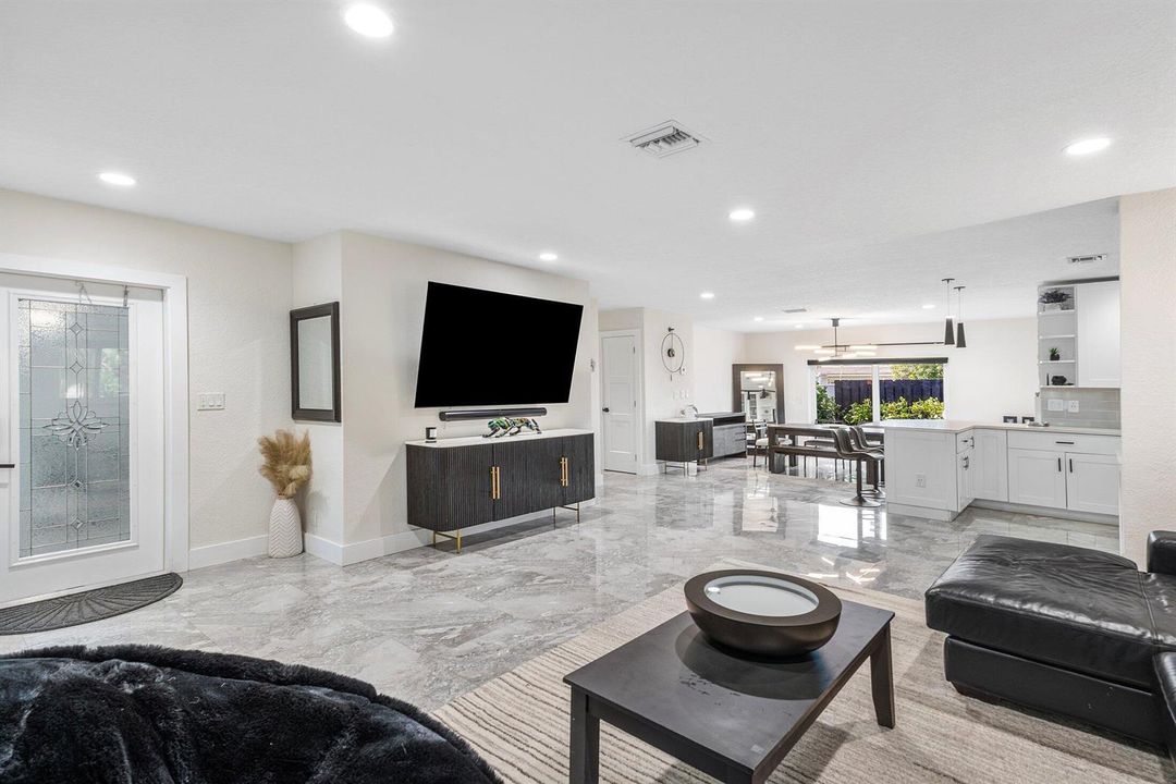 014-2200Southeast9thStreet-PompanoBeach-
