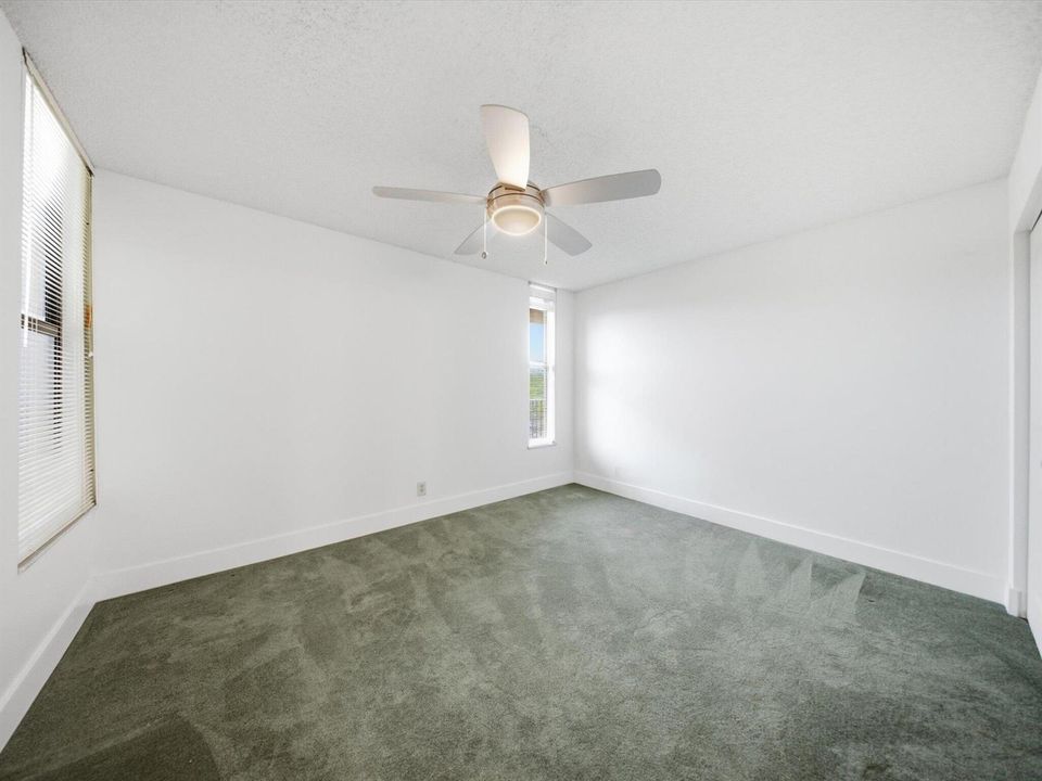 25-DSC2353_autoremove_48167958